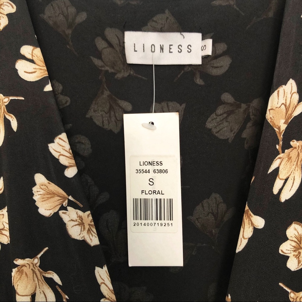 Lioness Floral Maxi Romper - Picture 4 of 5